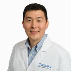 乔纳森·崔（Jonathan Choi），医学博士